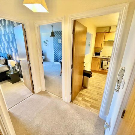 A Stylish Retreat - Super King Bed - Heart Of Town Centre - 5 Mins Stroll To Beach Bournemouth Exterior photo