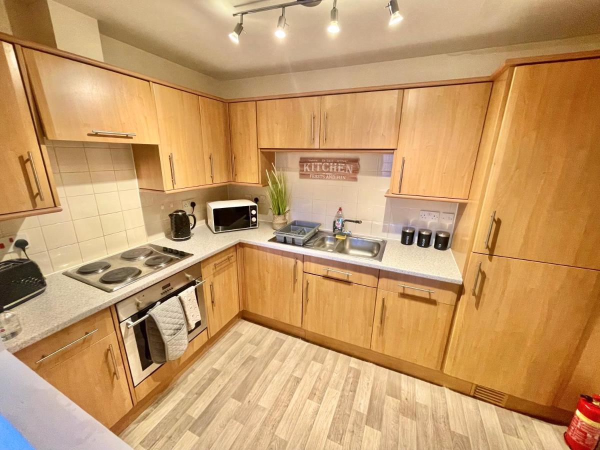 A Stylish Retreat - Super King Bed - Heart Of Town Centre - 5 Mins Stroll To Beach Bournemouth Exterior photo